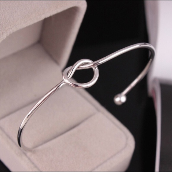 Jewelry - HotSILVER love knot bangle. Stack’m up